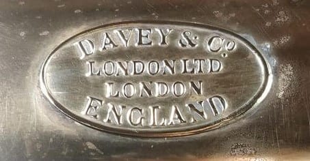 Logo Davey & Co. London LTD England