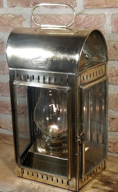 Scheepslamp van Davey & Co London